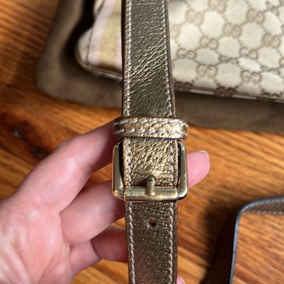 GUCCI GG Canvas Gold & Pink Messenger
Crossbody Bag - Picture 10 of 11